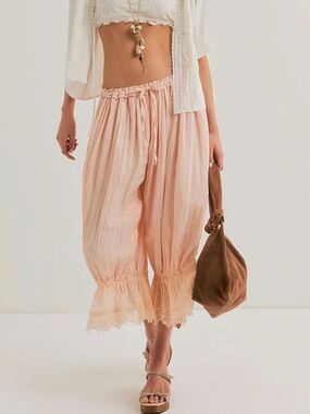 CORRAL Lace Trim Barrel Cropped Bloomers